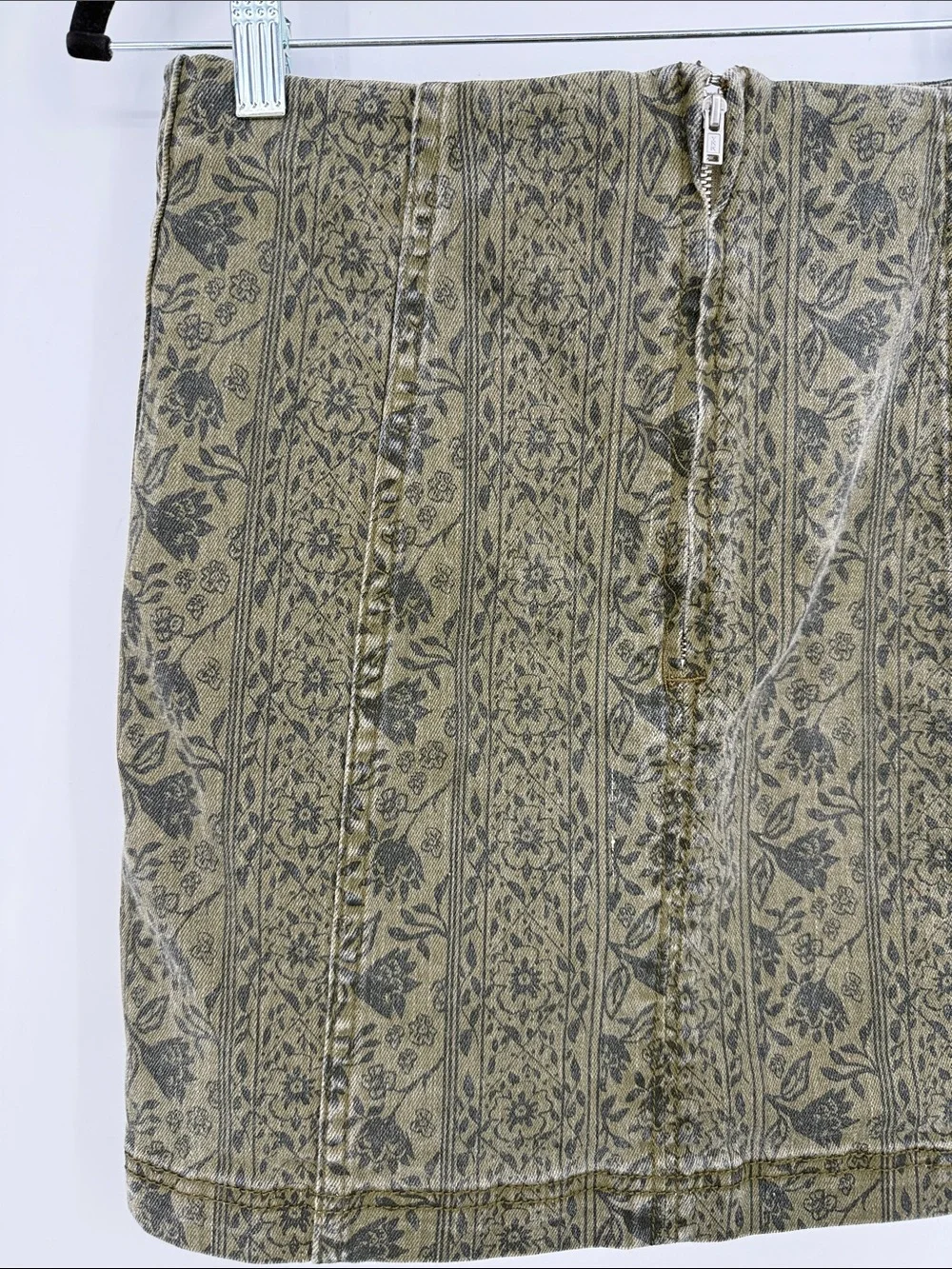 Free People Modern Femme Floral Print Denim Mini Skirt Sz 10